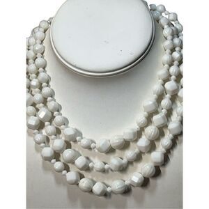 Mid Century White Milk Glass W.Germany Vintage Women’s Costume Jewelry Necklace